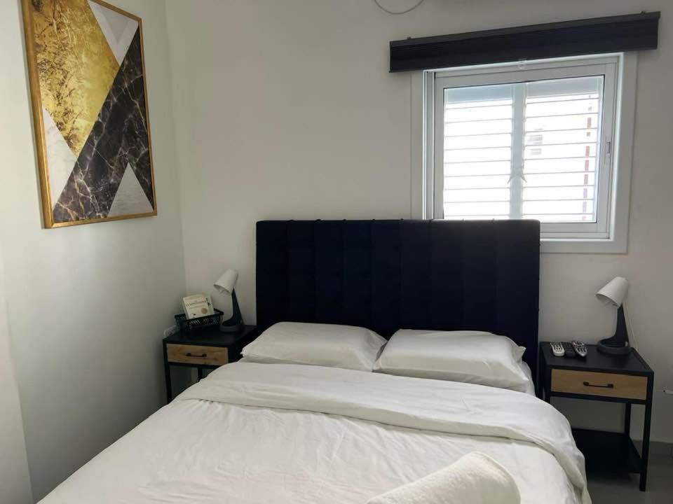 Apartments4You Maya Бат Ям Екстериор снимка